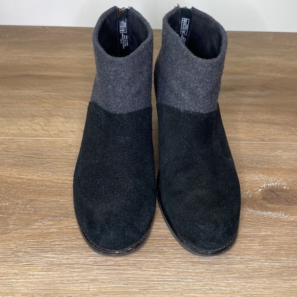 Toms Leila Black Gray Felt Ankle Booties size 9W - Picture 4 of 10